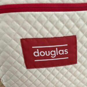 Douglas King Size Mattress – Excellent Condition (1.5 Years Old)